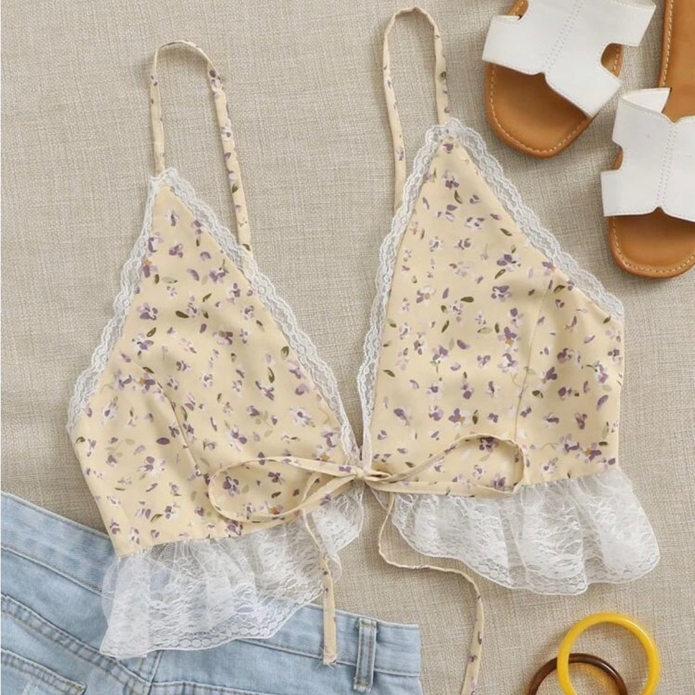 Floral bralette, with tie in front!! No underwire and adjusts with tie in back.